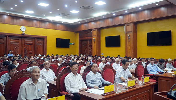 Các đại biểu dự hội nghị