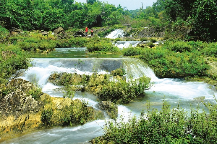Vẻ đẹp thác Mơ (Minh Hóa). Ảnh: Lê Thanh Thu 