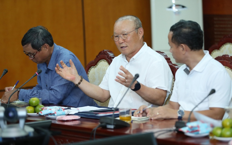  HLV Park Hang-seo cho biết đội tuyển bóng đá nam đang tập trung vào 2 mục tiêu quan trọng trong năm 2020. Ảnh: Bộ VHTT&DL