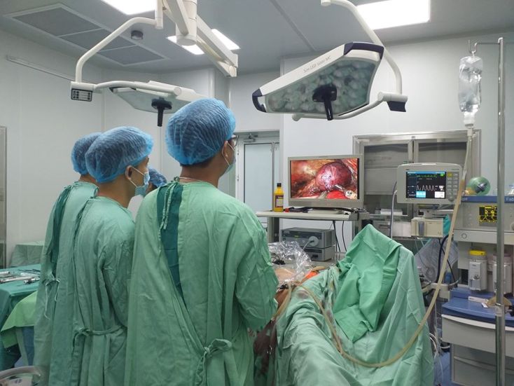   Phẫu thuật nội soi bằng dao siêu âm đối với bệnh lý u tuyến giáp có nhiều ưu điểm nổi trội.