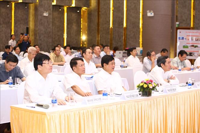  Hội đồng chung khảo Giải báo chí quốc gia lần thứ XIV - năm 2019 chấm thể loại truyền hình. Ảnh: Minh Quyết/TTXVN