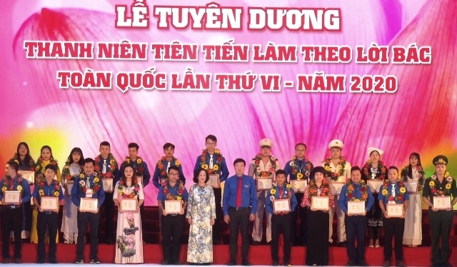 Lễ tuyên dương 67 điển hình thanh niên tiên tiến làm theo lời Bác.
