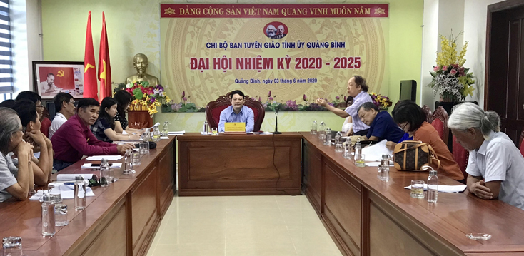 Đại diện văn nghệ sỹ tiêu biểu tham gia góp ý