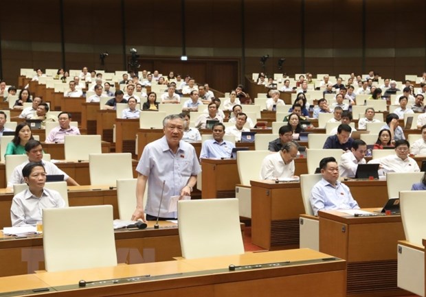 Chánh án Tòa án nhân dân tối cao Nguyễn Hòa Bình phát biểu giải trình, làm rõ vụ án Hồ Duy Hải. (Ảnh: Văn Điệp/TTXVN)