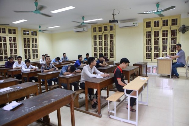  Thí sinh tham dự kỳ thi Trung học phổ thông quốc gia. (Ảnh: Minh Sơn/Vietnam+)