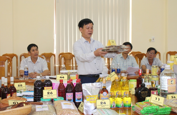  Các sản phẩm tham gia bình chọn sản phẩm CNNTTB tỉnh Quảng Bình năm 2020 có chất lượng, mẫu mã được cải tiến, nâng cao. 