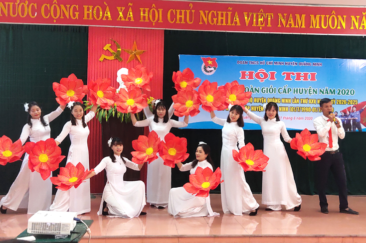 Một tiết mục trong phần thi tài năng.