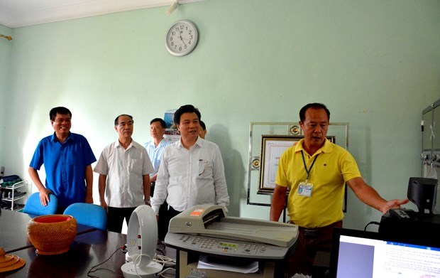 Lãnh đạo Bộ Giáo dục và Đào tạo kiểm tra công tác chỉ đạo thi trung học phổ thông quốc gia. (Ảnh: PV)