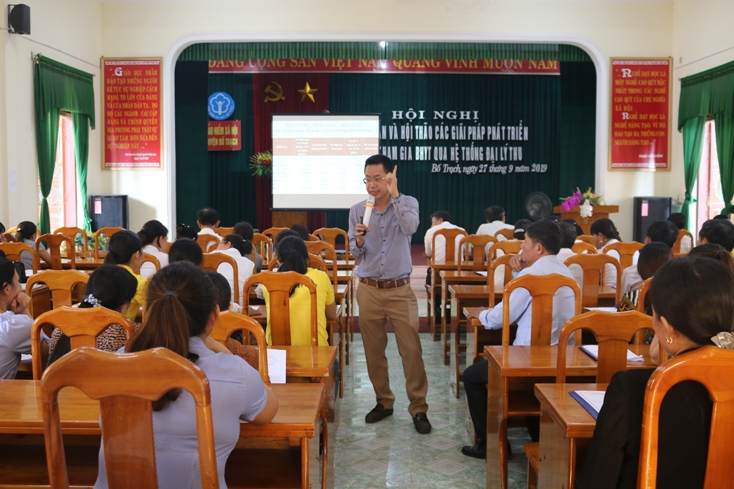  BHXH tỉnh tập huấn kỹ năng khai thác phát triển BHXH tự nguyện, BHYT hộ gia đình cho đại lý thu.