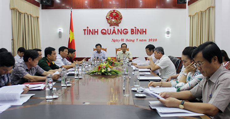  Đồng chí Trần Công Thuật, Phó Bí thư Tỉnh ủy, Chủ tịch UBND tỉnh chủ trì tại điểm cầu tỉnh ta