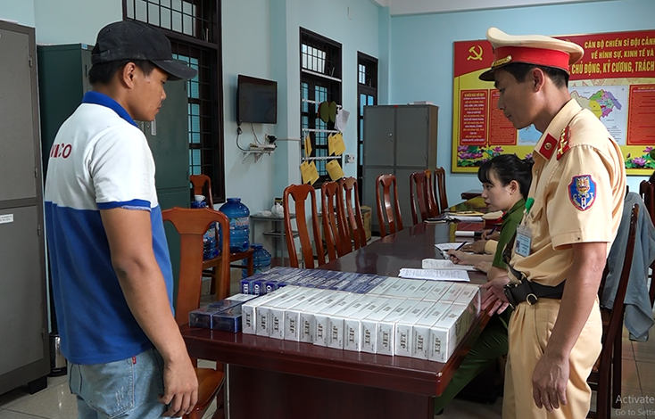 Số thuốc lá nhập lậu không có hóa đơn chứng từ.