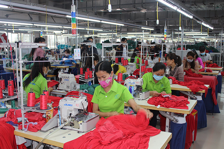 Ảnh hưởng của dịch Covid-19 khiến nhiều doanh nghiệp phải sản xuất cầm chừng, dẫn đến không phát sinh thuế. 