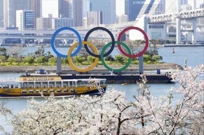  Vòng tròn biểu tượng Olympic tại Tokyo, Nhật Bản. Ảnh: Kyodo/TTXVN