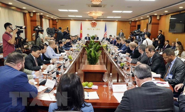  Sáng 8-11-2019, tại Hà Nội, Bộ trưởng Bộ Công Thương Việt Nam Trần Tuấn Anh tiếp, làm việc với Bộ trưởng Bộ Thương mại Wilbur Ross cùng đoàn doanh nghiệp Hoa Kỳ. (Ảnh: Trần Việt/TTXVN)