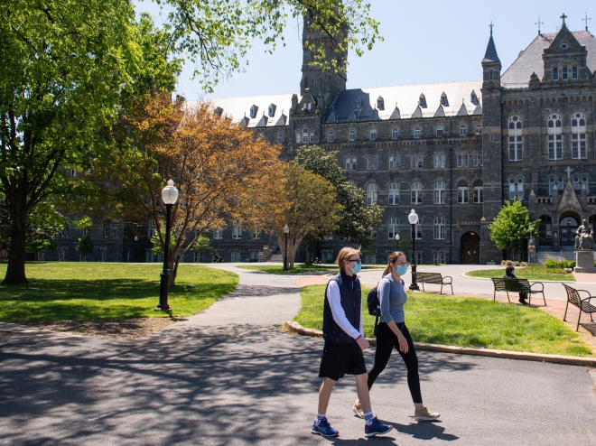 Khuôn viên trường đại học Georgetown ở Washington, DC, Mỹ ngày 7-5-2020. Ảnh: AFP/TTXVN
