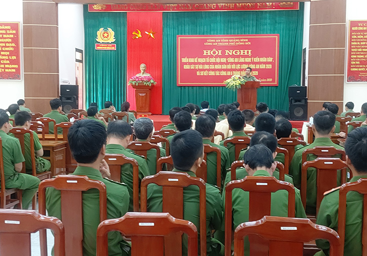 Quang cảnh hội nghị 