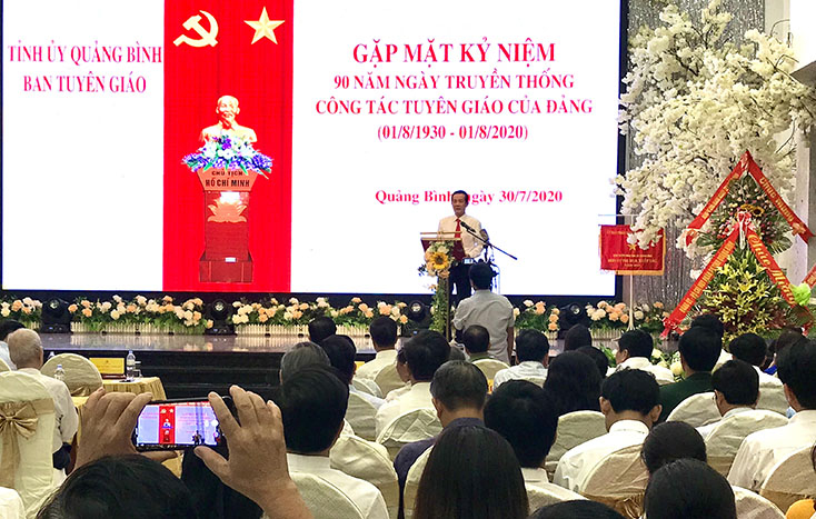 Đồng chí Phó Bí thư Tỉnh ủy Trần Công Thuật phát biểu tại lễ kỷ niệm