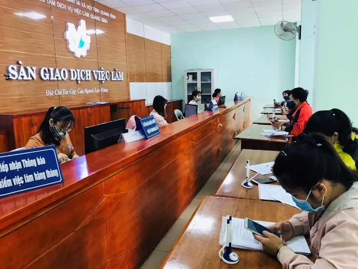   Sàn giao dịch việc làm thực hiện đổi mới hình thức các phiên giao dịch để thu hút doanh nghiệp và người lao động tham gia tuyển dụng.