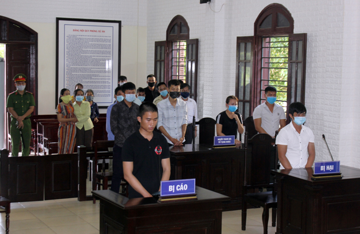 Trong phiên tòa hình sự sơ thẩm do TAND tỉnh tổ chức ngày 31-7-2020, những người tham gia tố tụng đã chấp hành nghiêm túc các biện pháp phòng chống Covid-19