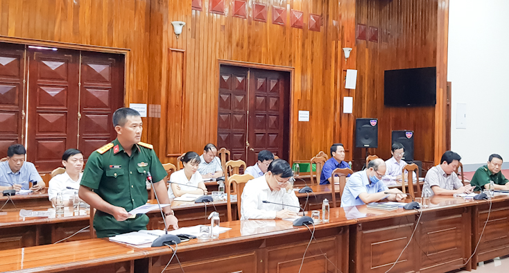 Các đại biểu phát biểu tại hội nghị.