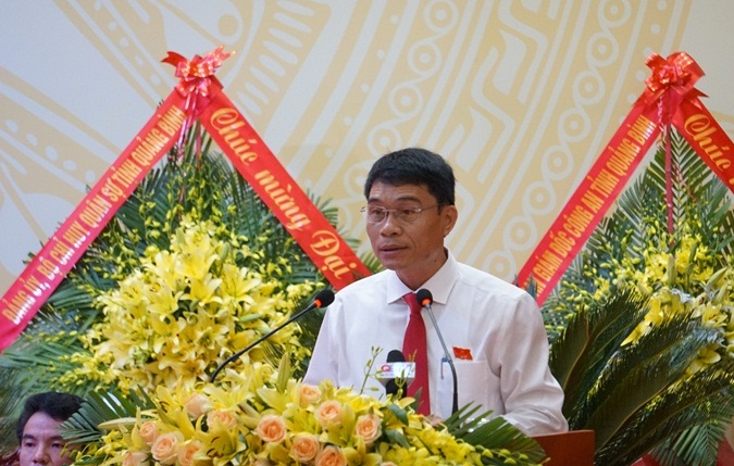 Đồng chí Bí thư Huyện ủy Minh Hóa Bùi Anh Tuấn phát biểu khai mạc đại hội