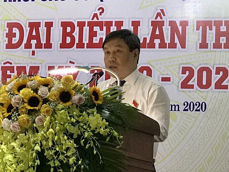 Đồng chí Bí thư Tỉnh ủy Vũ Đại Thắng phát biểu chỉ đạo tại đại hội