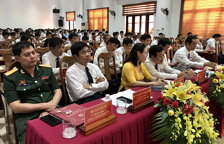 Các đại biểu dự đại hội