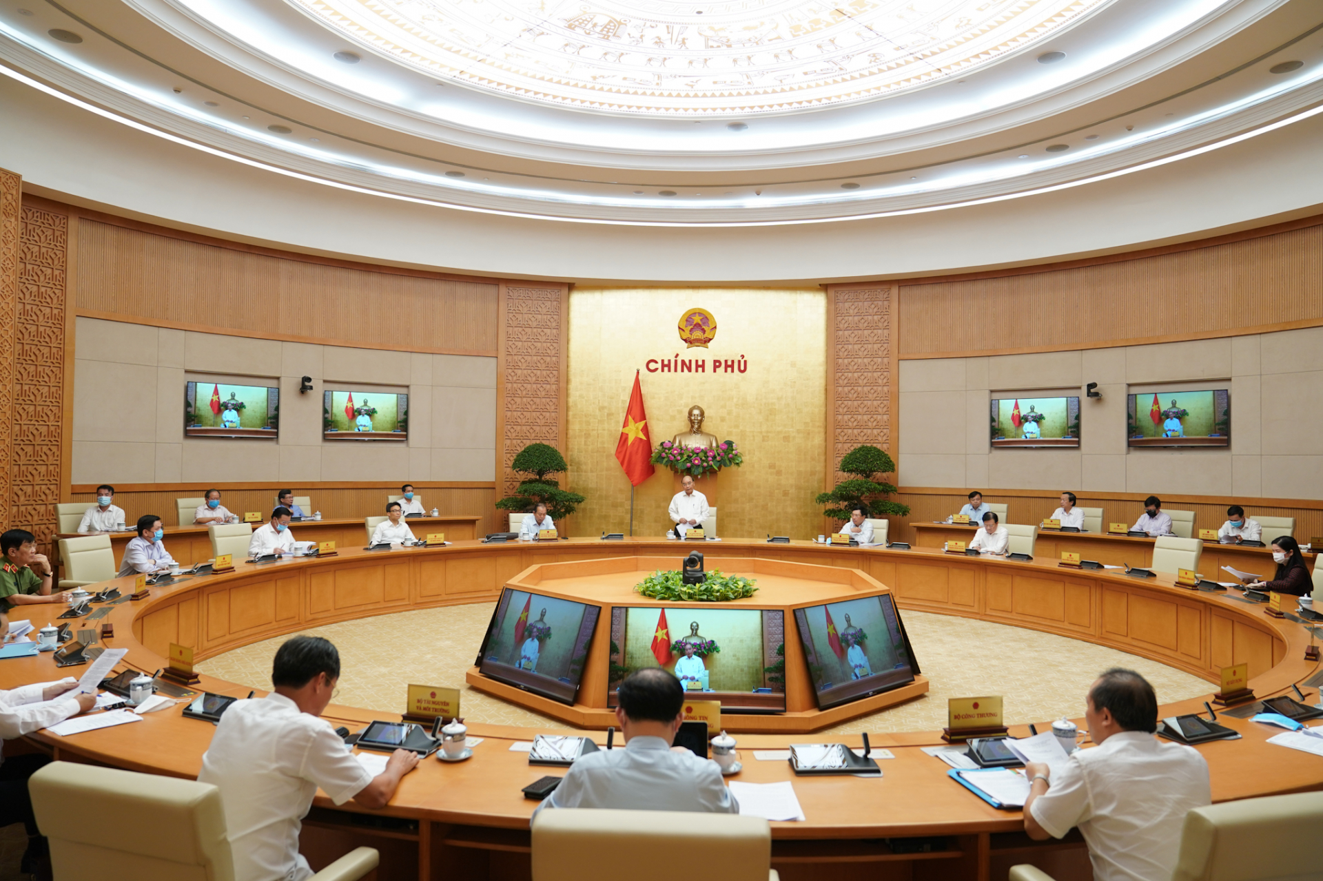  Quang cảnh phiên họp. Ảnh: VGP/Quang Hiếu