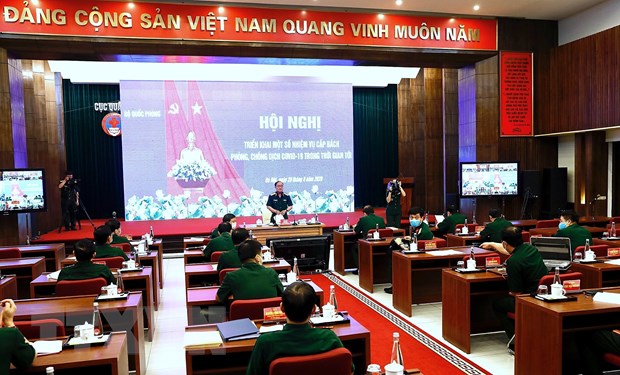 Thượng tướng Trần Đơn, Thứ trưởng Bộ Quốc phòng, Trưởng Ban Chỉ đạo Bộ Quốc phòng, chủ trì cuộc họp. (Ảnh: Dương Giang/TTXVN)