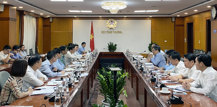 Toàn cảnh buổi làm việc.