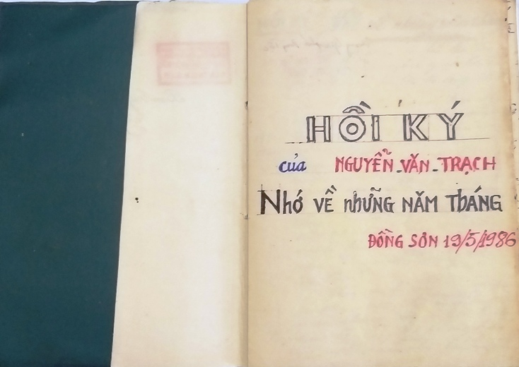  Ký ức về cuộc Tổng khởi nghĩa giành chính quyền tháng 8-1945 được ông Nguyễn Văn Trạch lưu giữ với niềm tự hào sâu sắc trong cuốn hồi ký cá nhân. 