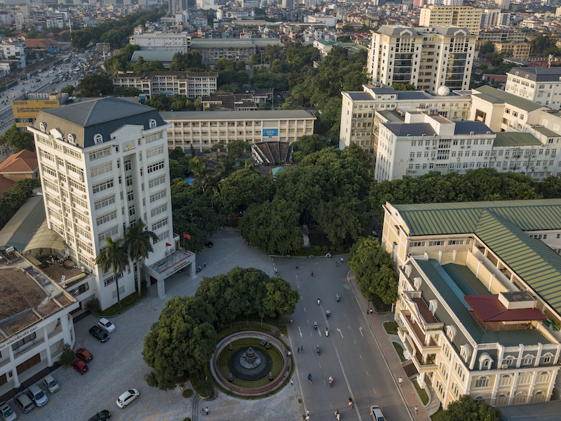 Khung cảnh Đại học Quốc gia Hà Nội từ trên cao tại địa chỉ 144 Xuân Thuỷ (Cầu Giấy, Hà Nội)