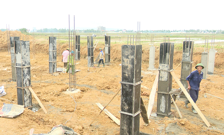 Nhiều giải pháp đã được huyện Bố Trạch đưa ra nhằm giải quyết dứt điểm nợ đọng xây dựng cơ bản. 