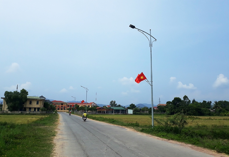   Đường vào trung tâm xã Nghĩa Ninh, TP. Đồng Hới.