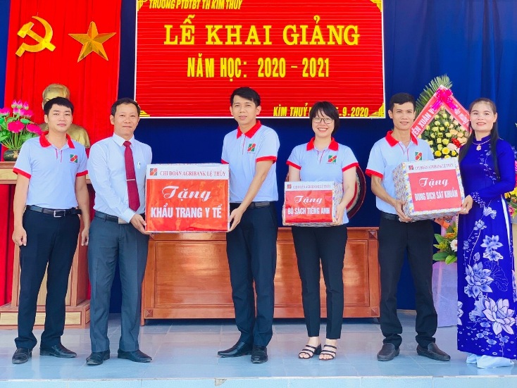 ...và Trường phổ thông dân tộc bán trú tiểu học Kim Thủy.