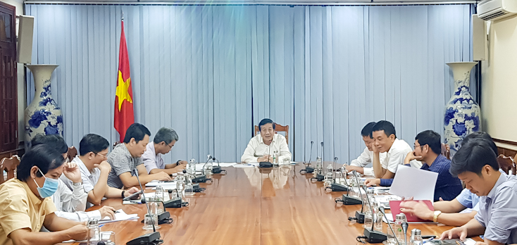 Đồng chí Nguyễn Xuân Quang, Phó Chủ tịch Thường trực UBND tỉnh kết luận buổi làm việc. 