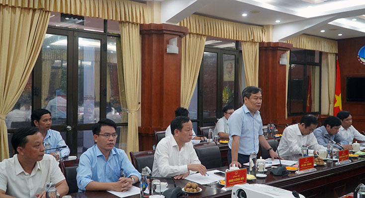 Đồng chí Bí thư Tỉnh ủy Vũ Đại Thắng phát biểu tại buổi làm việc