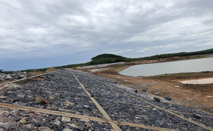 Các công trình đê, kè đã được gia cố hoàn thành để đảm bảo việc ứng phó với bão lụt.