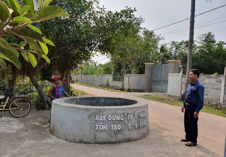  Giếng nước tại xã Dương Thủy từng phục vụ cho bộ đội những năm chống Mỹ đã được tôn tạo lại. 