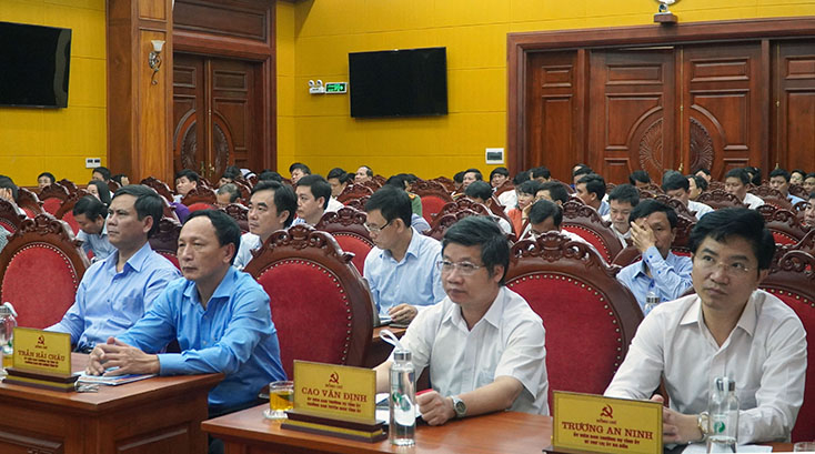 Các đại biểu dự hội nghị