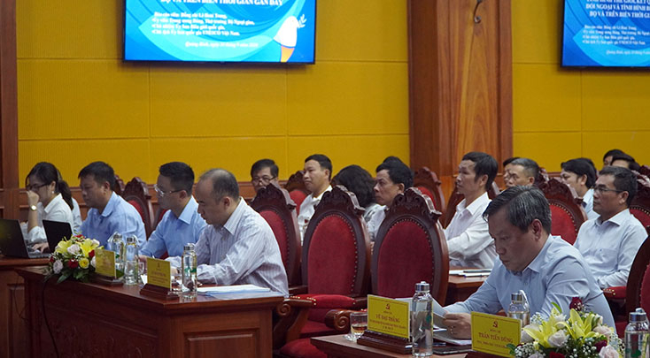 Các đại biểu dự hội nghị