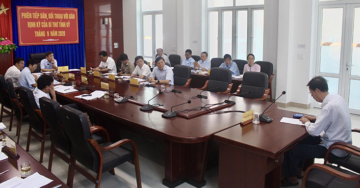 Toàn cảnh phiên tiếp dân