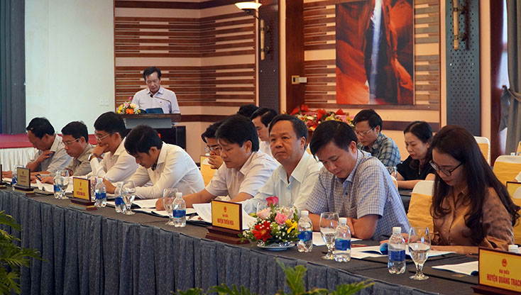 Các đại biểu dự hội nghị