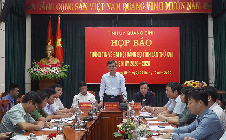 Đồng chí Phó Bí thư Thường trực Tỉnh ủy Trần Thắng: Thực hiện hiệu quả công tác tuyên truyền, vì mục tiêu chung đưa Quảng Bình trở thành tỉnh phát triển khá trong khu vực bắc trung bộ