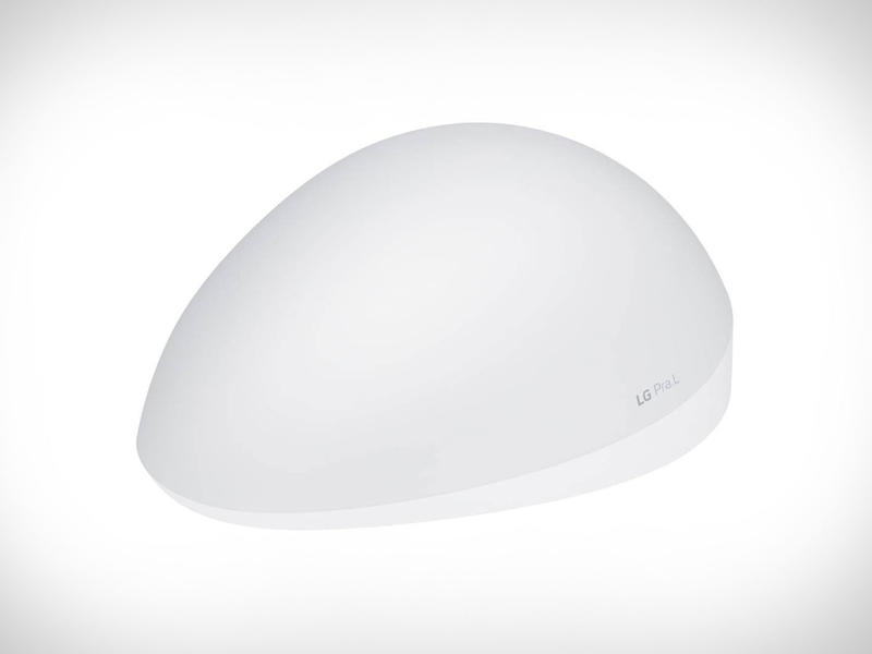 LG Electronics Inc. sẽ cho ra mắt thiết bị điều trị rụng tóc vào cuối tháng này. Ảnh: newsbreak.com