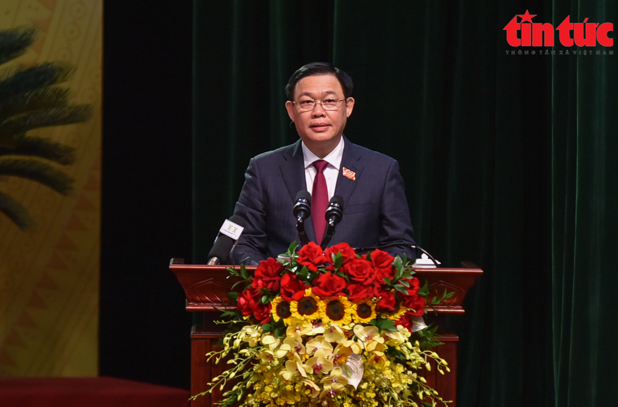  Ông Vương Đình Huệ tái cử Bí thư Thành ủy Hà Nội khóa XVII.