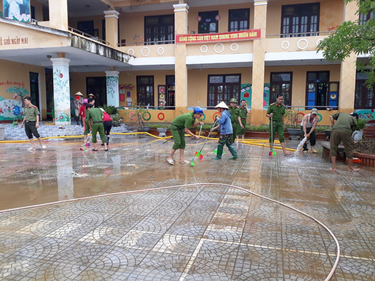 Tuổi trẻ Công an huyện cũng tham gia rất nhiệt tình