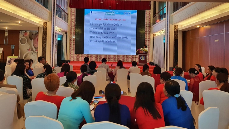 Các đại biểu dự hội nghị