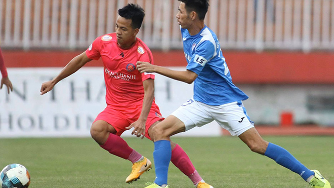  Sài Gòn FC (đỏ) có dấu hiệu hụt hơi trong cuộc đua vô địch. Ảnh: VPF