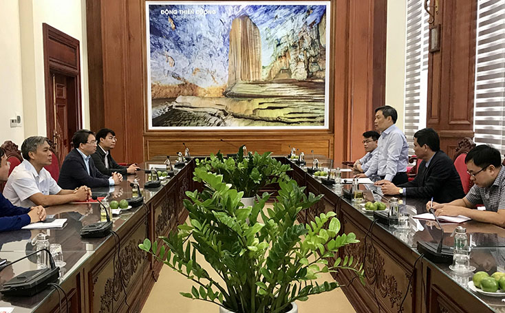 Đồng chí Bí thư Tỉnh ủy Vũ Đại Thắng phát biểu tại buổi tiếp nhận hỗ trợ